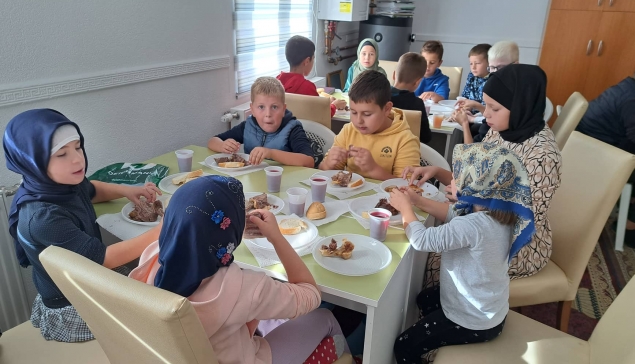 Akika- kurban: Musić Sara