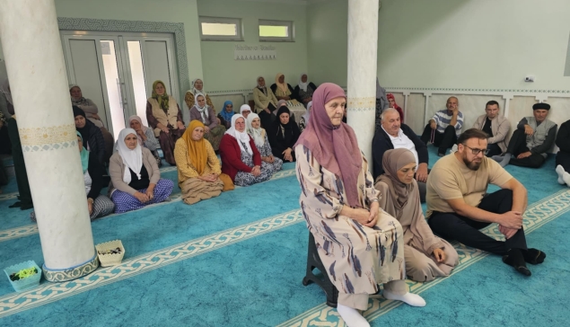 JUSIĆI:Ikrar dova za troje hadžija iz porodice Muratović 